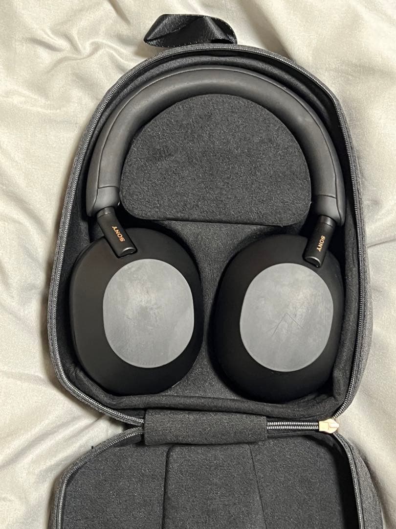 SONY WH-1000XM5 ワイヤレスヘッドホン　ノイズキャンセリング
