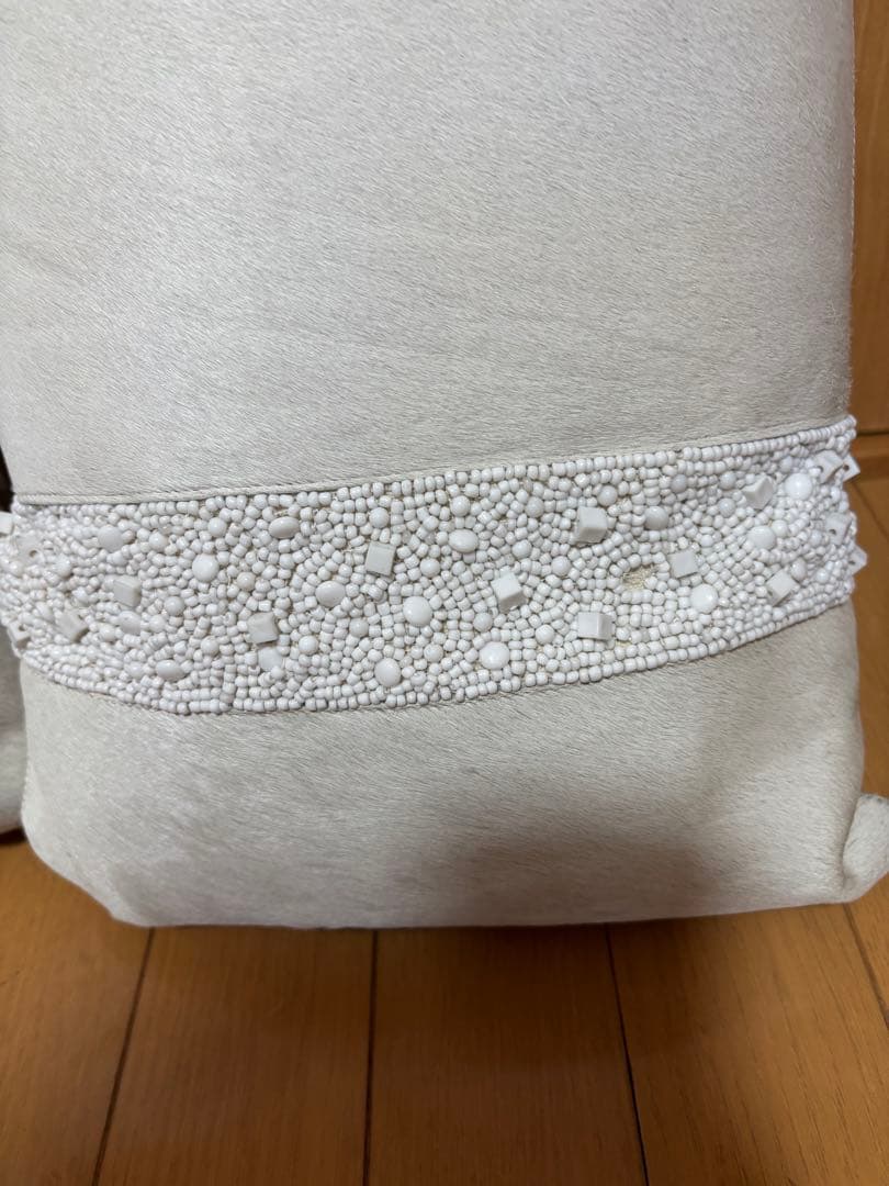 Ttww　NEED'K ビーズ　レーザー　クッション　ホワイト系　2個