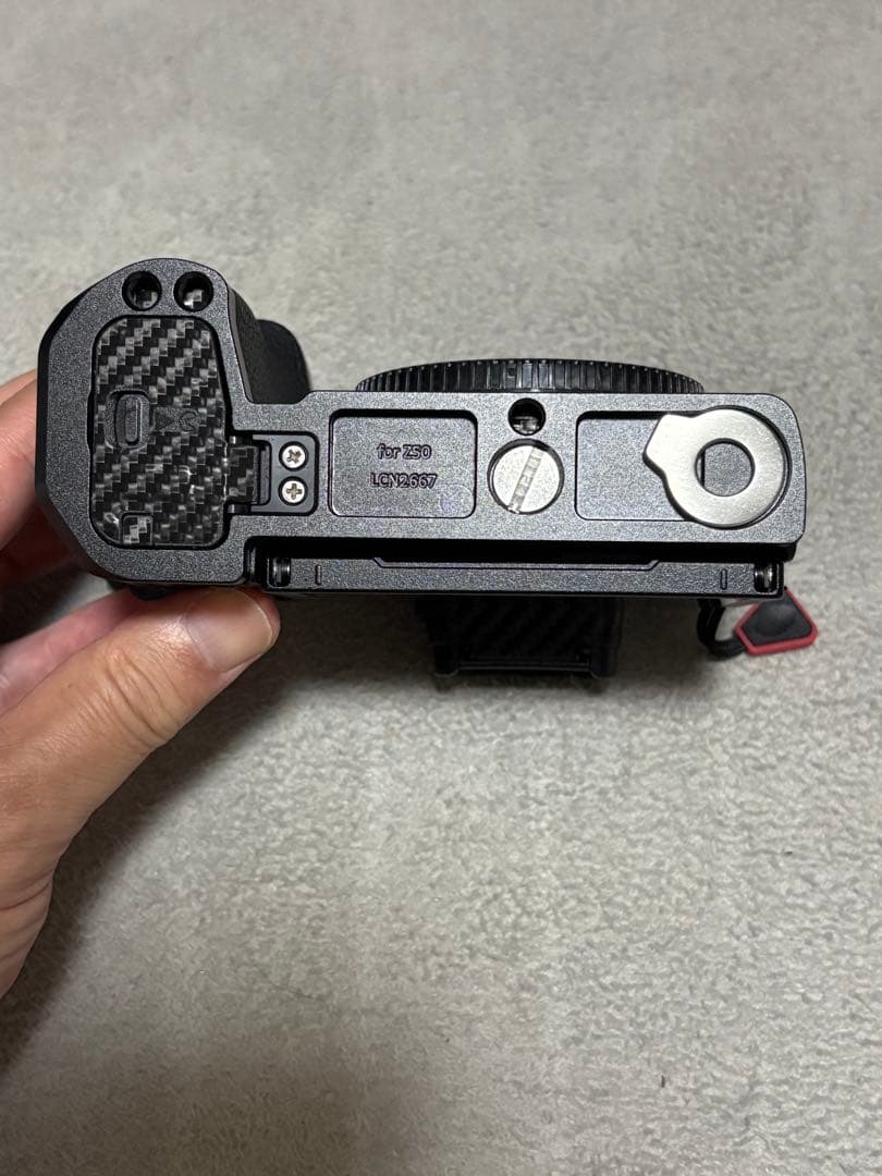 Nikon Z50 ミラーレス一眼 本体 バッテリー2個とマニュアルレンズ付き