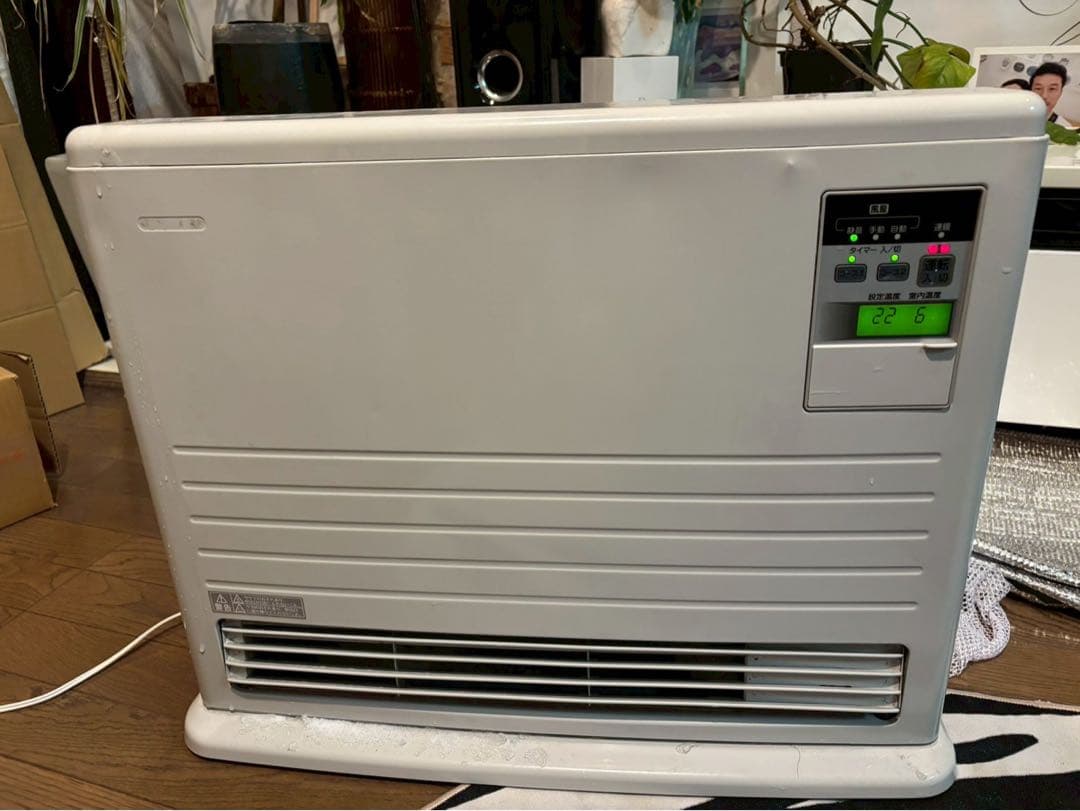 温度調節機能付きヒーター ホワイト