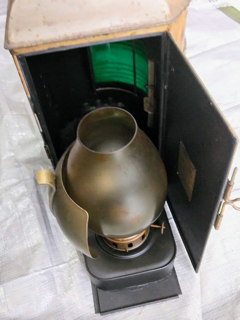 アンティーク、船舶用石油ランプ （防衛庁備品）