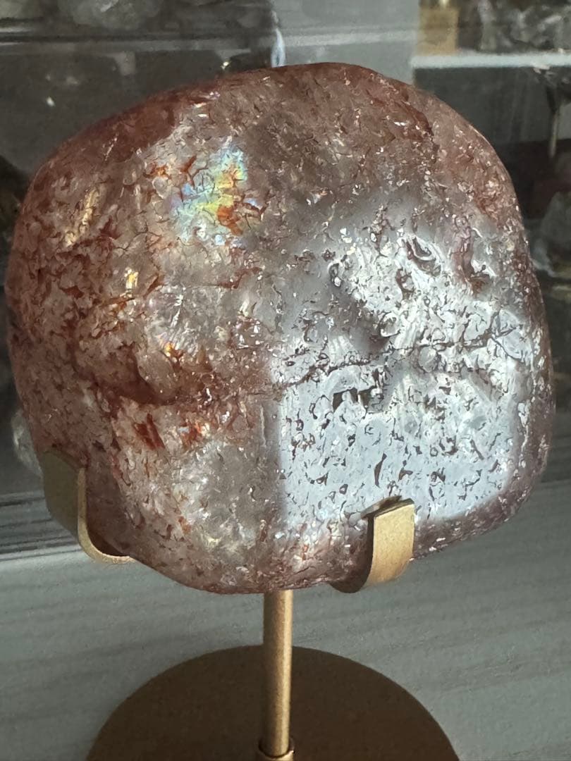 溢れる虹　ノンポリッシュ ファイヤークォーツ（ブラジル産／専用スタンド付き）