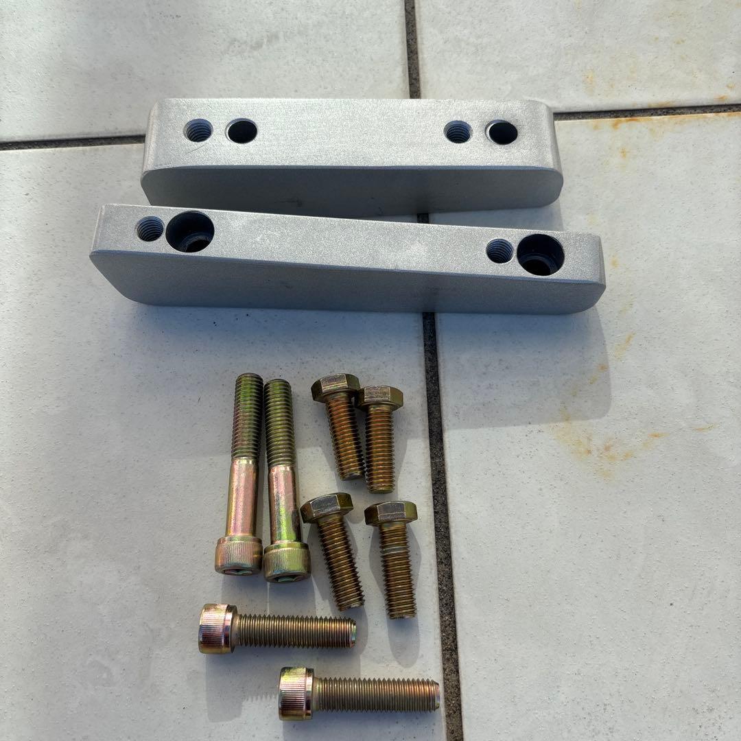 アメ車　リフトアップ　3インチ