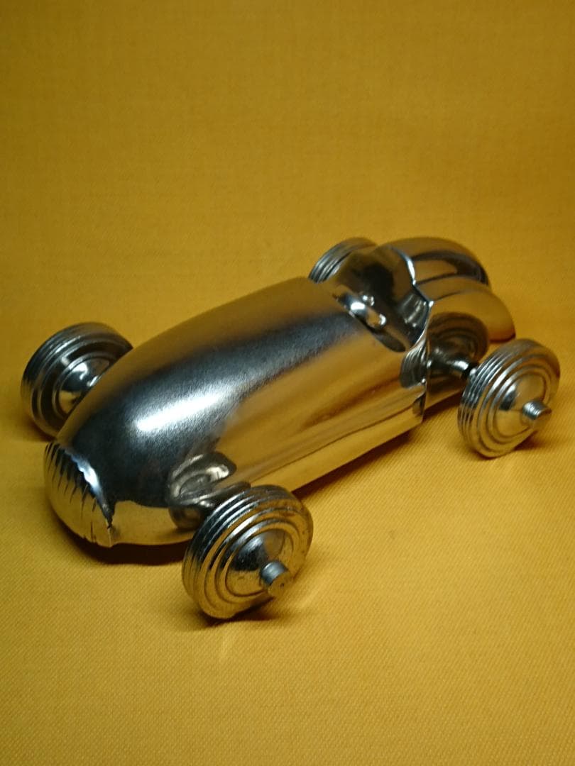 【美品】クルマ　金属　オブジェ　置物　インテリア　工芸品　美術品　A2564