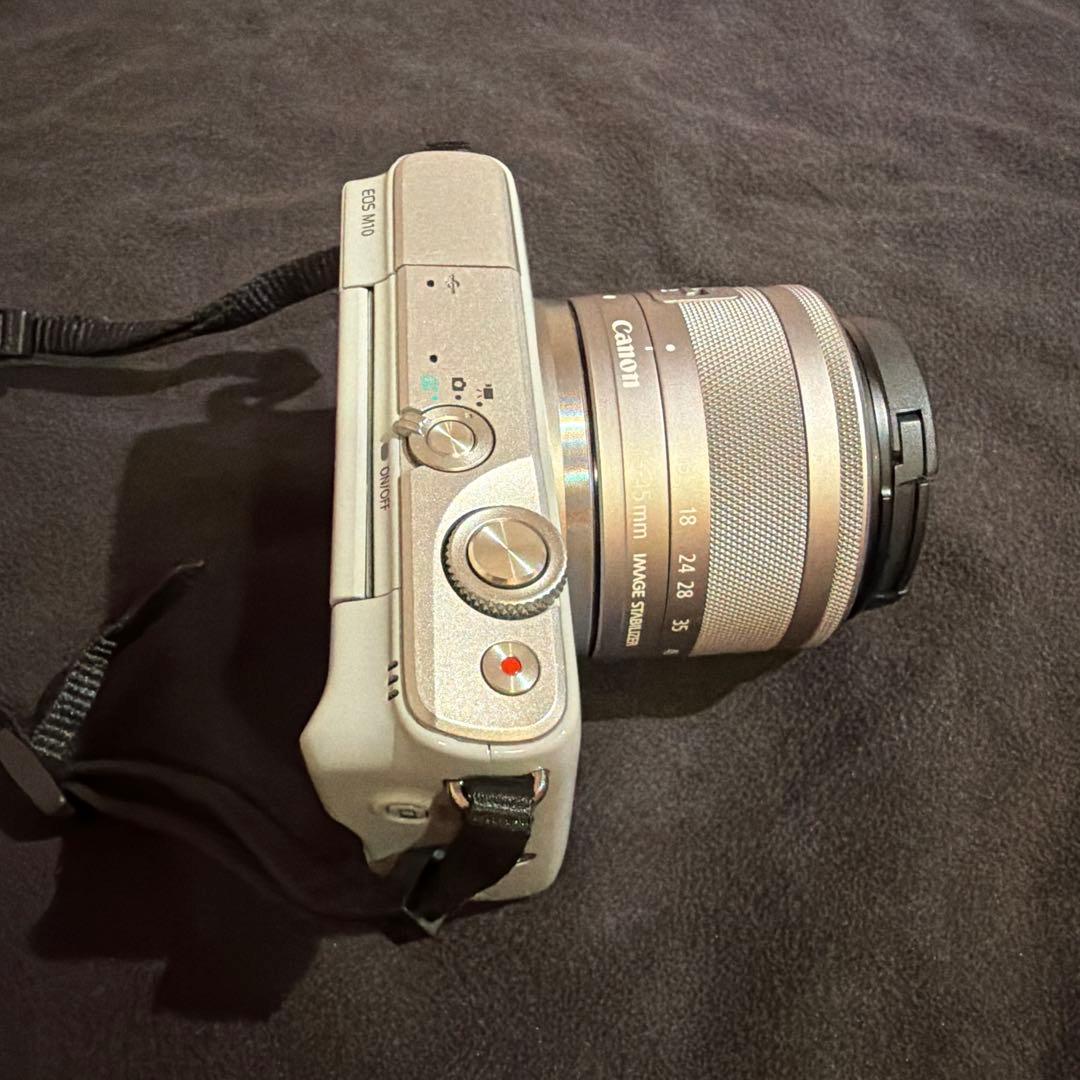 Canon ミラーレス一眼　EOS M10 デジタルカメラ　グレー