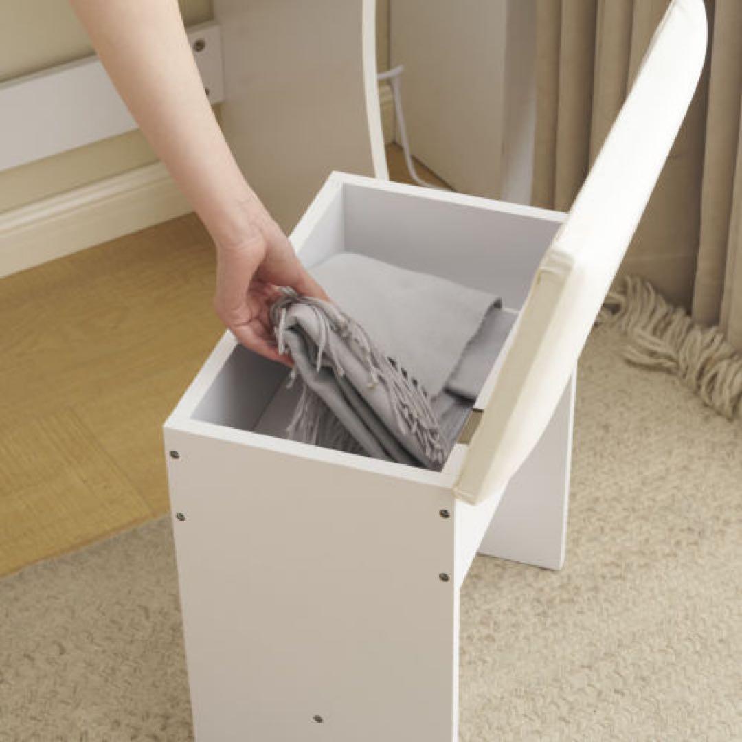 ホワイトドレッサー 照明付き