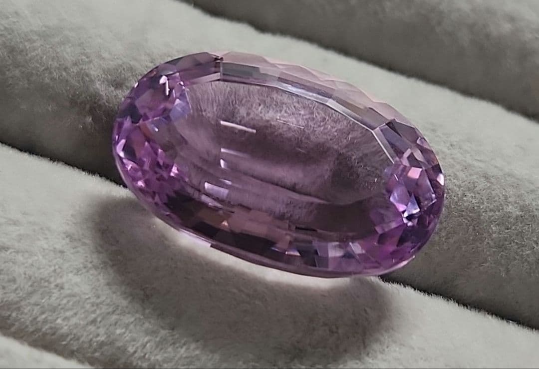 超高級！天然特大クンツァイト21.961ct