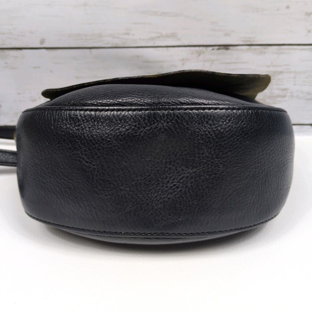 イルビゾンテ ショルダーバッグ ネイビー ハーフムーン 三日月 クロスボディ