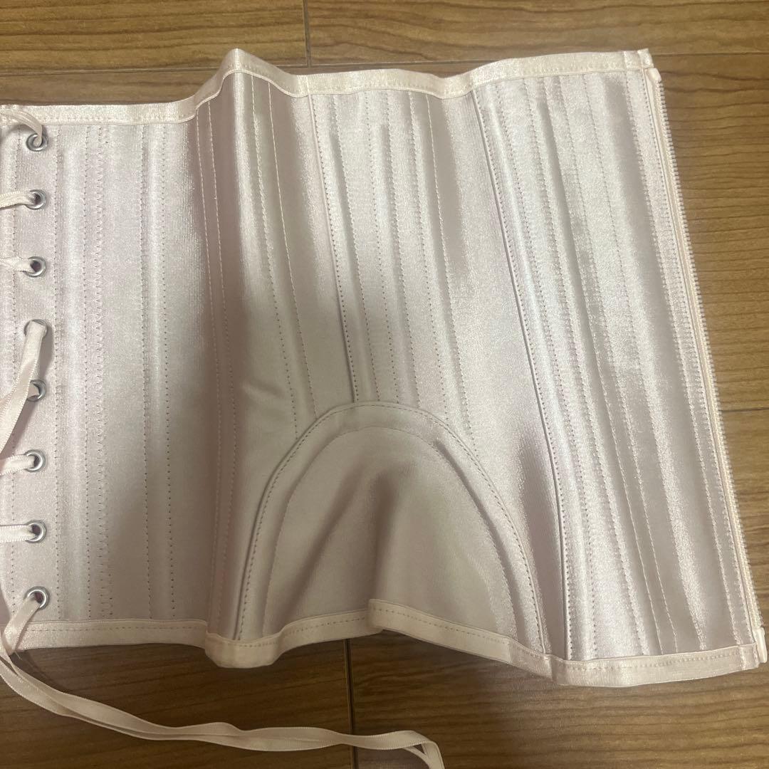 元鈴木さん　コルセット