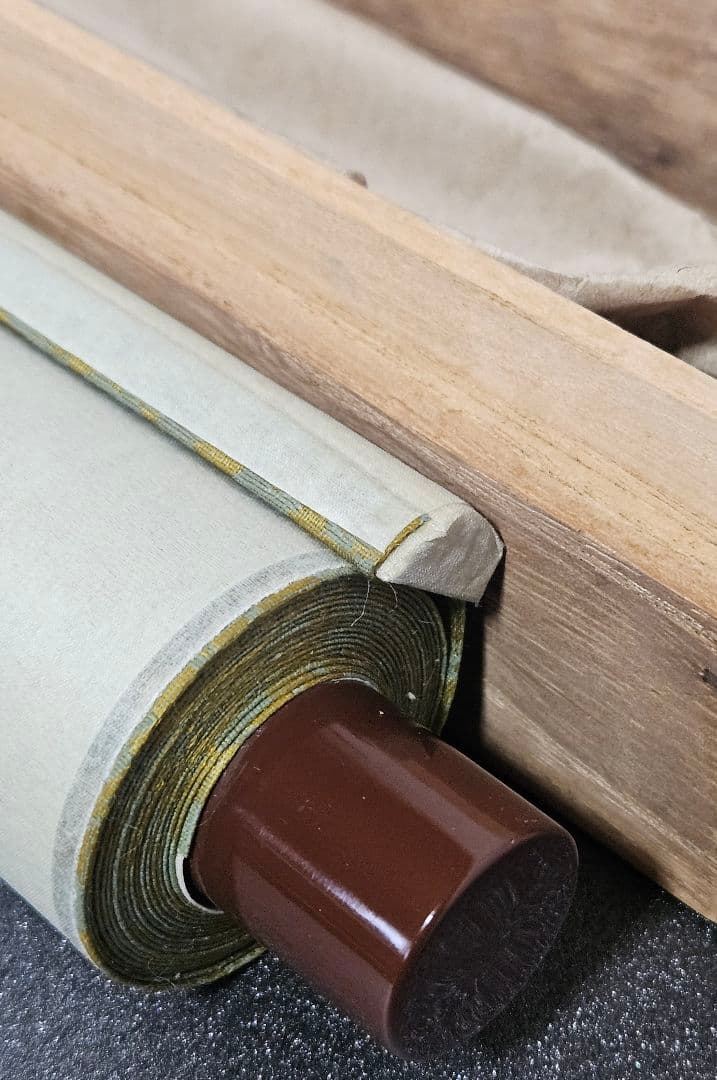 工芸版】大谷光照 「湿泥池生白蓮華」 掛軸　1行書紙本 浄土真宗本願寺派23世