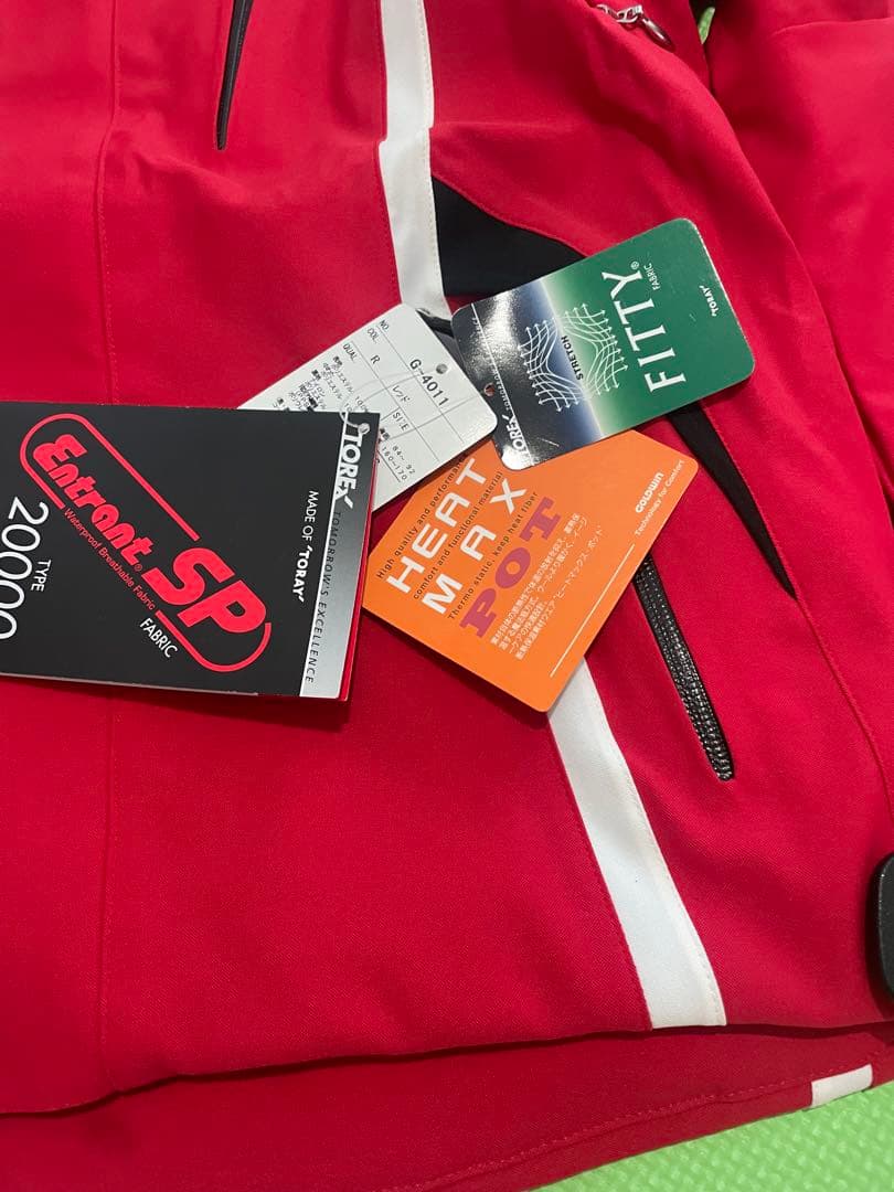 訳あり　即日発送‼️ゴールドウィン　スキーウェア サイズS 防水性　ユニセックス