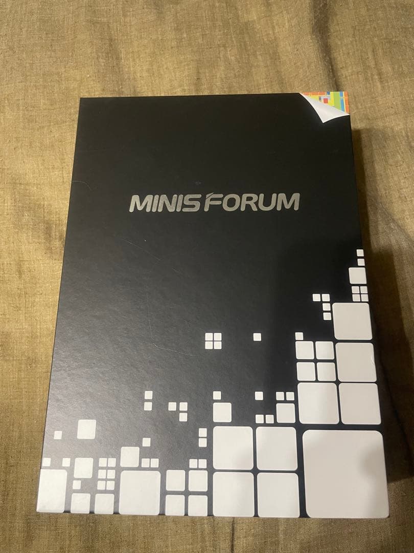 【ほぼ未使用】MINIS FORUM ミニPC 即使用可