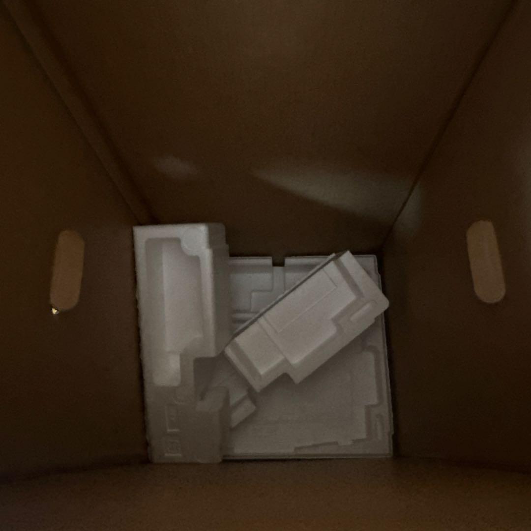 2023年式　コロナルームエアコン　ウインド形冷房専用　CW-FA1623R