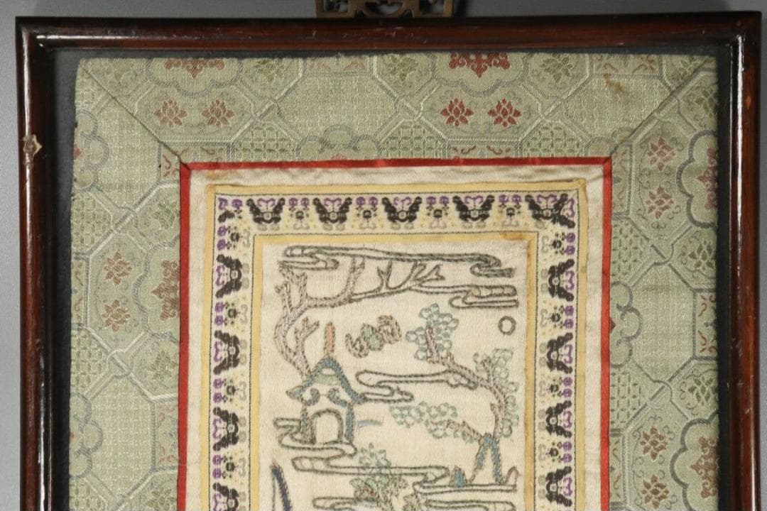 【珍】　★ 額装 才子佳人図繍片 ★　民国時期　刺繍 人物紋 亭台紋　民間織繍