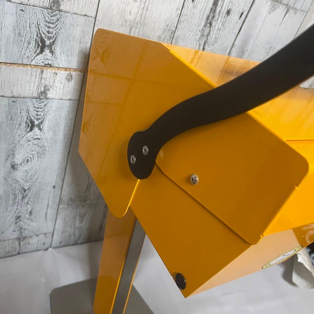 カジュッタ CAJYUTTA 丸ごと生搾りキッチンカー飲食店BAR生搾りジュース