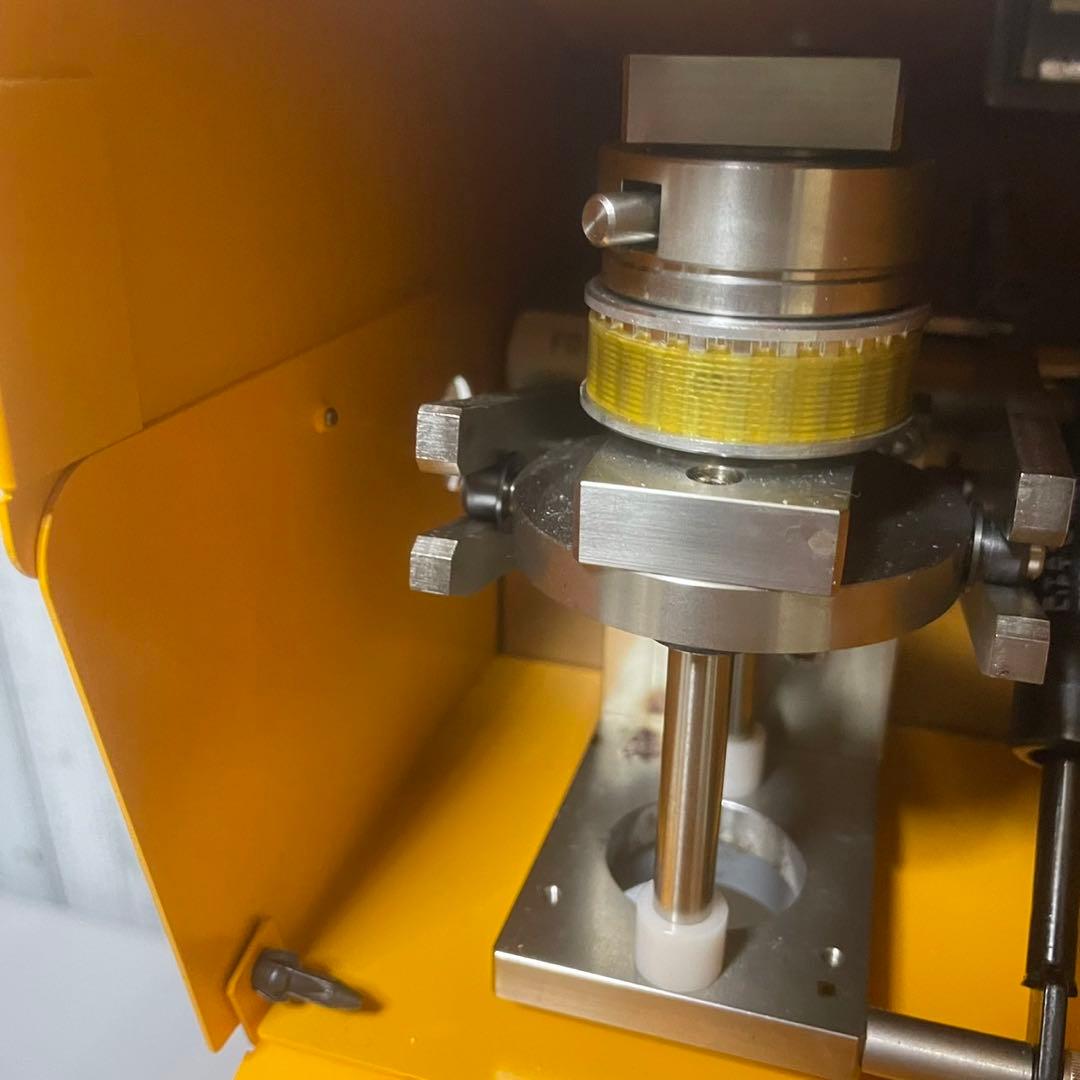 カジュッタ CAJYUTTA 丸ごと生搾りキッチンカー飲食店BAR生搾りジュース