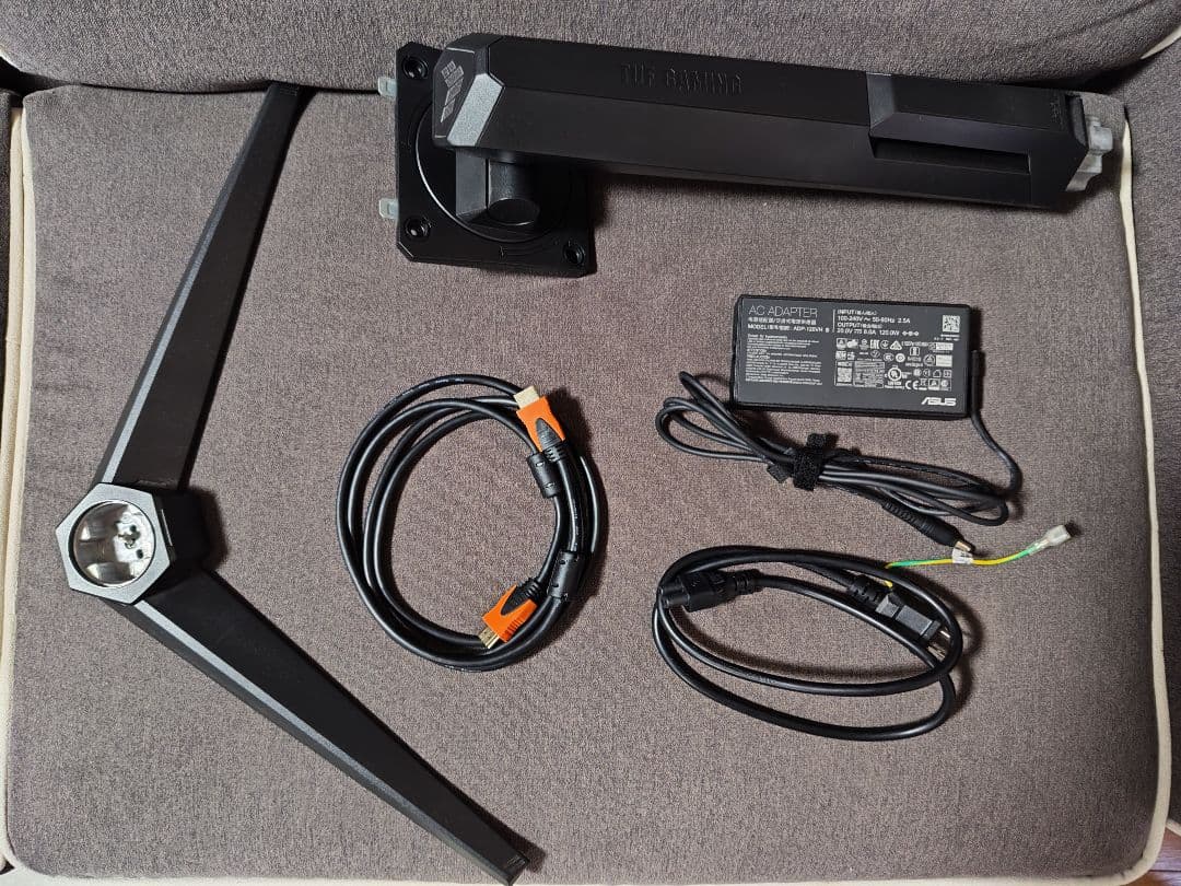 ディスプレイ・モニター本体 TUF Gaming VG28UQL1A