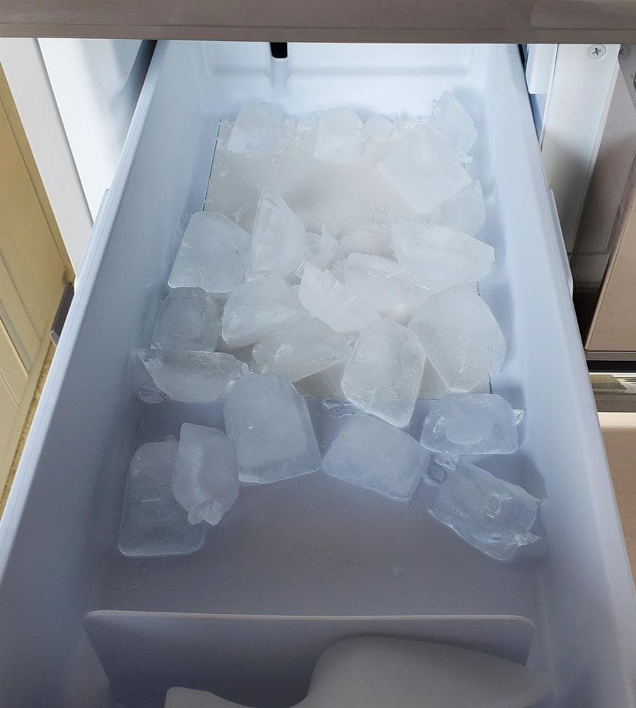 C36 SHARP 5ドア冷蔵庫　SJ-W413G-T 2021年製　両開き