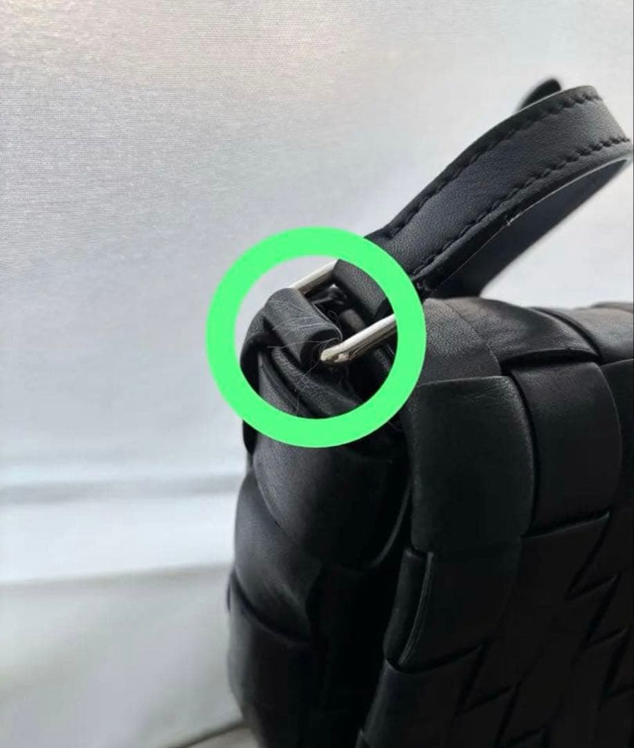 【MIUMIU】編み込みレザー ショルダーバッグ 黒 [型番:5BD180]