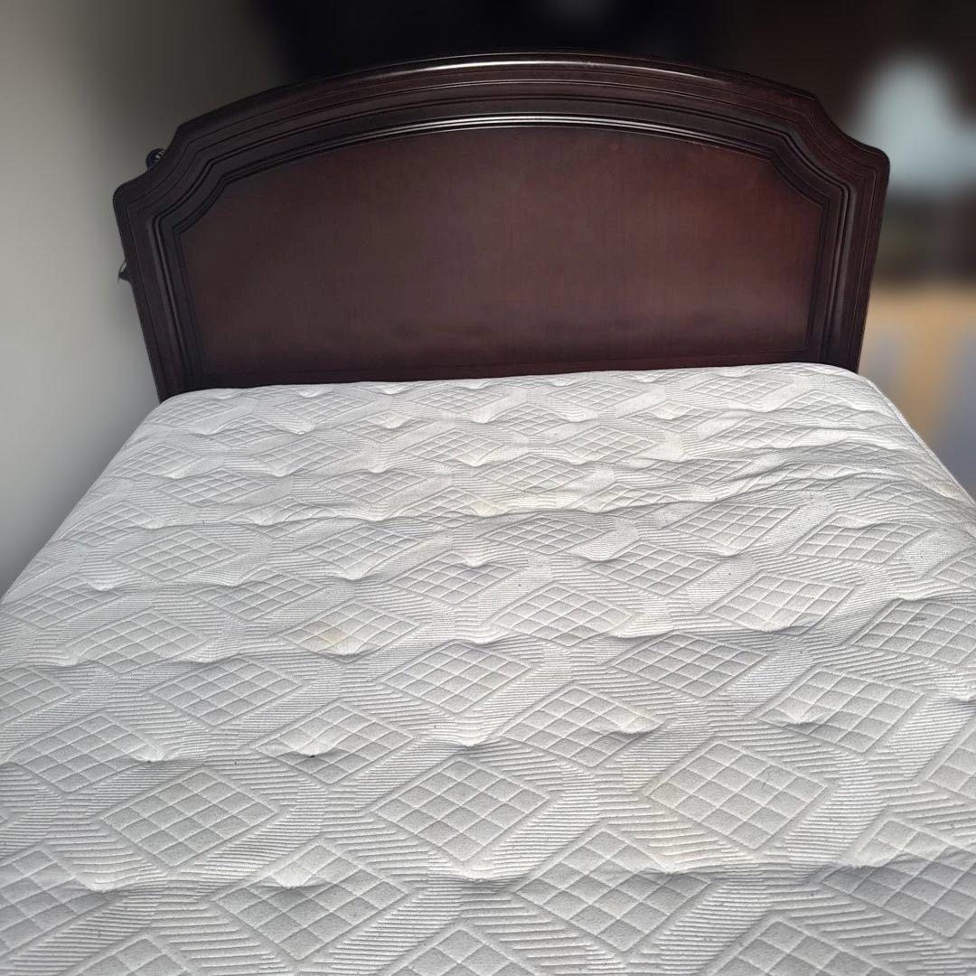 無垢材ベッドフレーム Kingsdown マットレス セット　セミダブル　レトロ