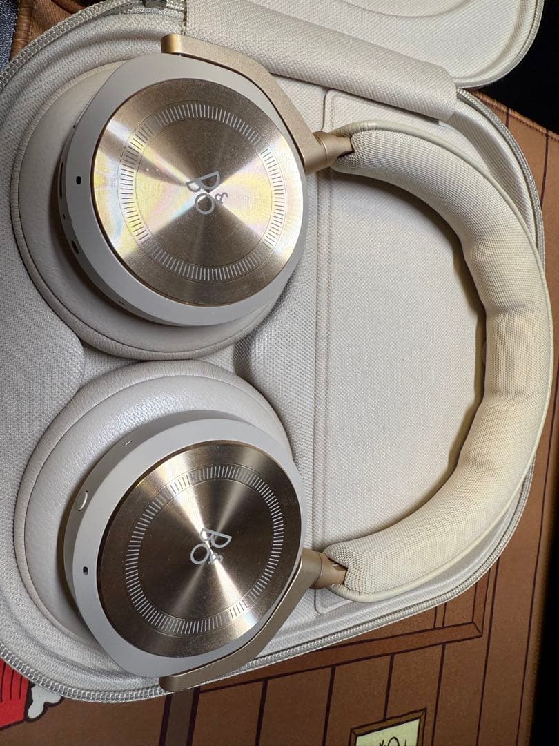 Bang & Olufsen Beoplay HX ゴールドトーン ヘッドホン