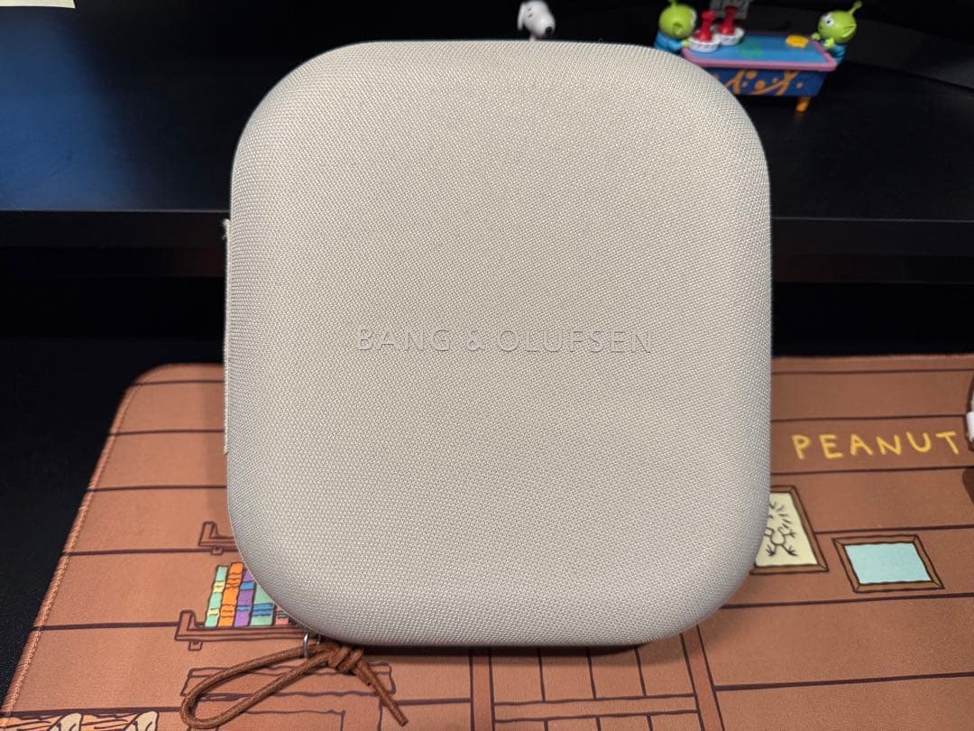Bang & Olufsen Beoplay HX ゴールドトーン ヘッドホン