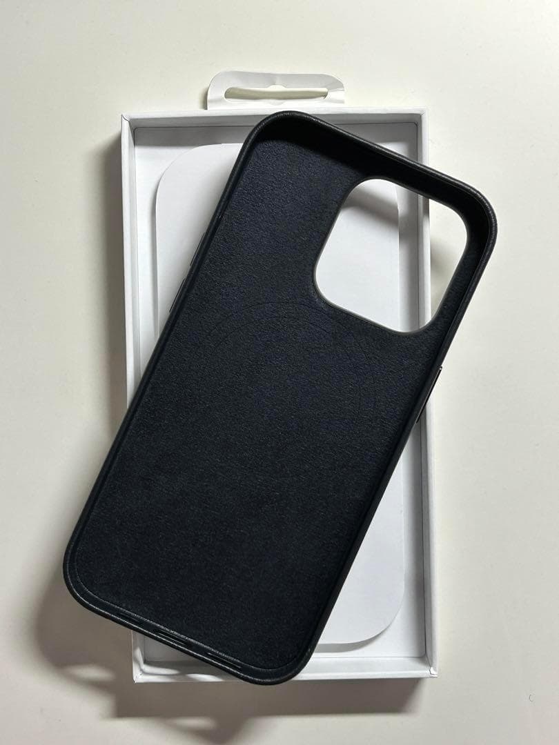 【新品】純正 iPhone 14 Pro レザーケース・ミッドナイト①