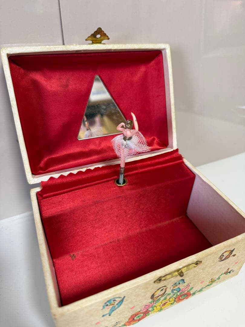 昭和レトロ FUJI 赤とんぼ バレリーナ回転オルゴール宝石箱 少女柄　当時物