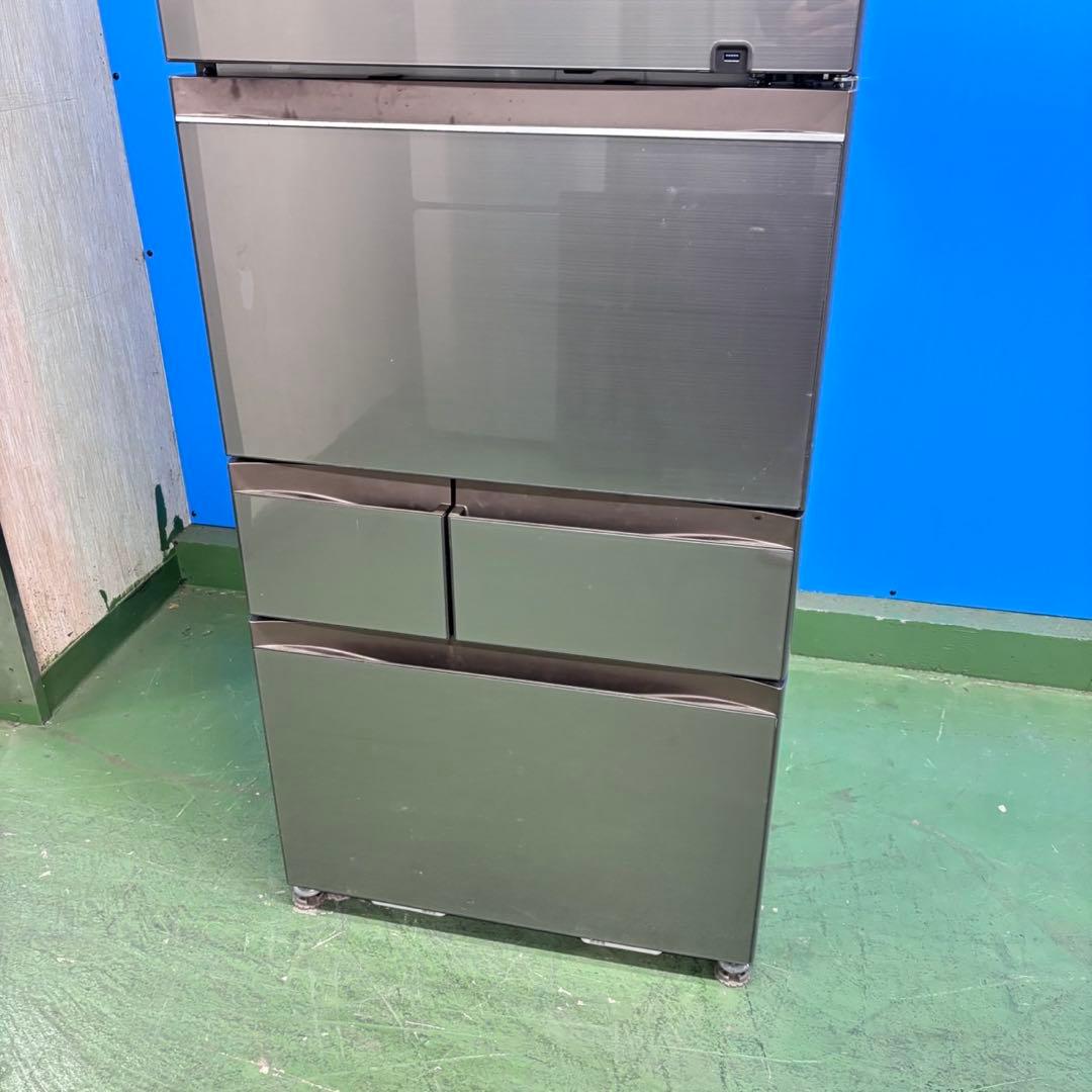 671 東芝大型冷蔵庫　500L強　小型　ガラスパネル　右開き　5ドア　スリム