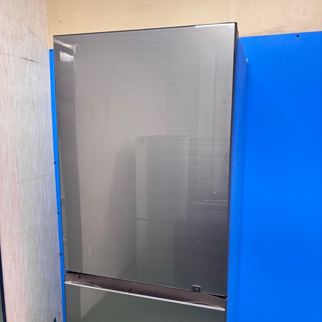 671 東芝大型冷蔵庫　500L強　小型　ガラスパネル　右開き　5ドア　スリム