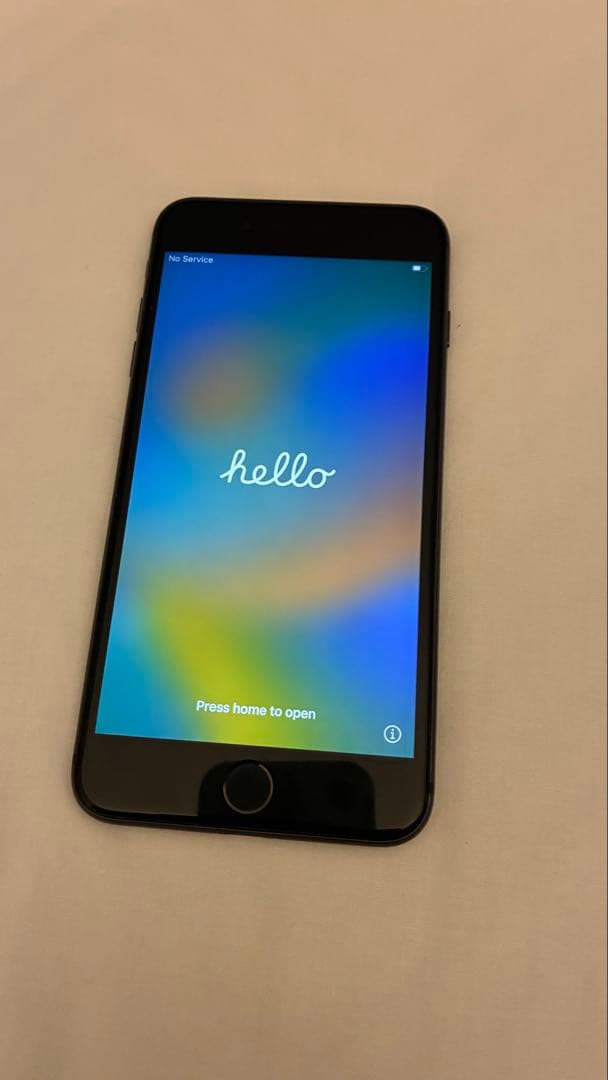 iPhone8 plus 64GB SIMフリー　スペースグレイ