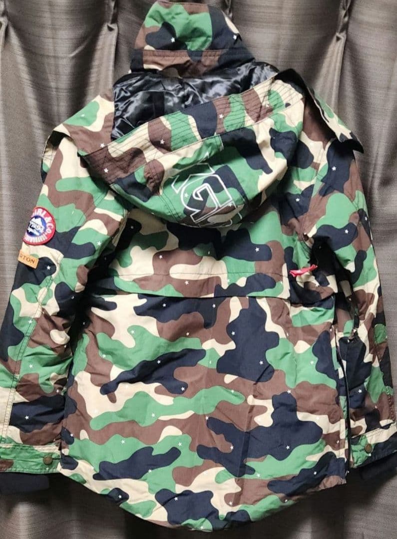 BURTON×X-girl 迷彩柄 スノーボードウエア Sサイズ