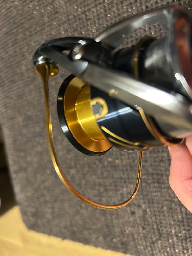 SHIMANO Vanquish 4000HG スピニングリール　(16)