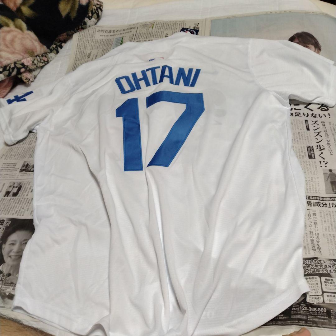 ドジャース17番大谷ユニホームです。