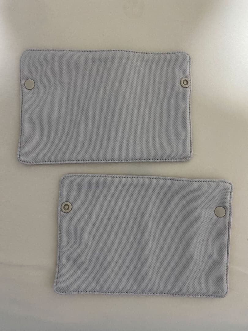 美品 アップリカ 2025年10月購入 新色ラクリス 抱っこ紐 ホワイトアッシュ