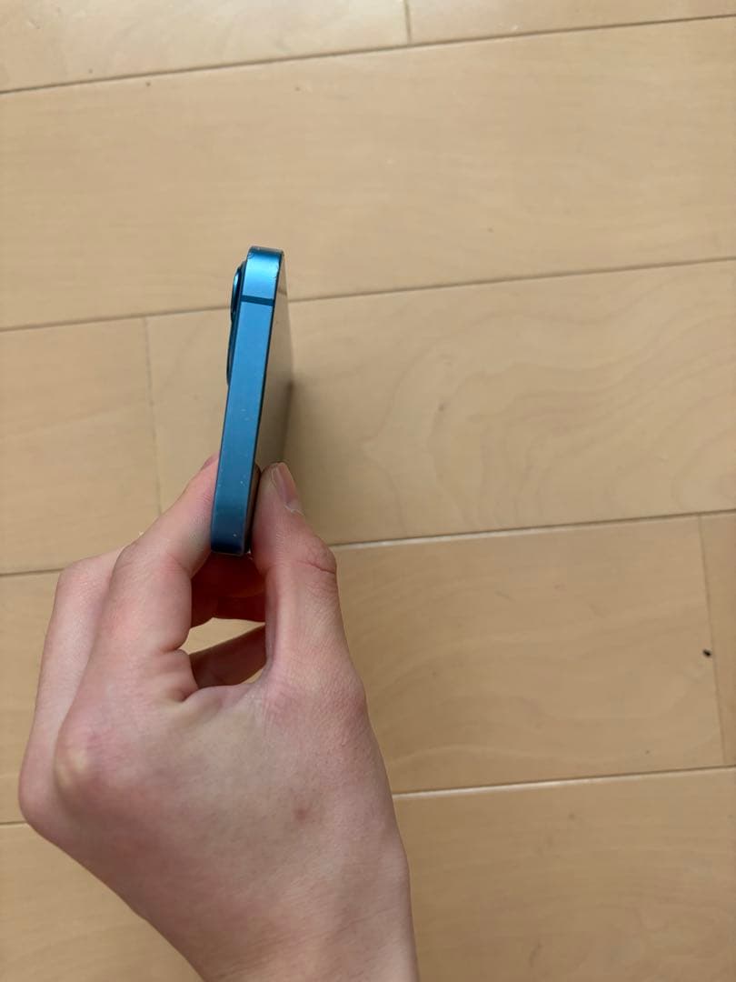 【美品】Apple iPhone 13 本体 青