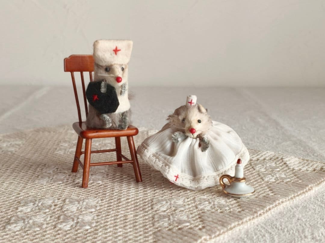 * vintage figure ✙ * 赤十字の ネズミさん SET