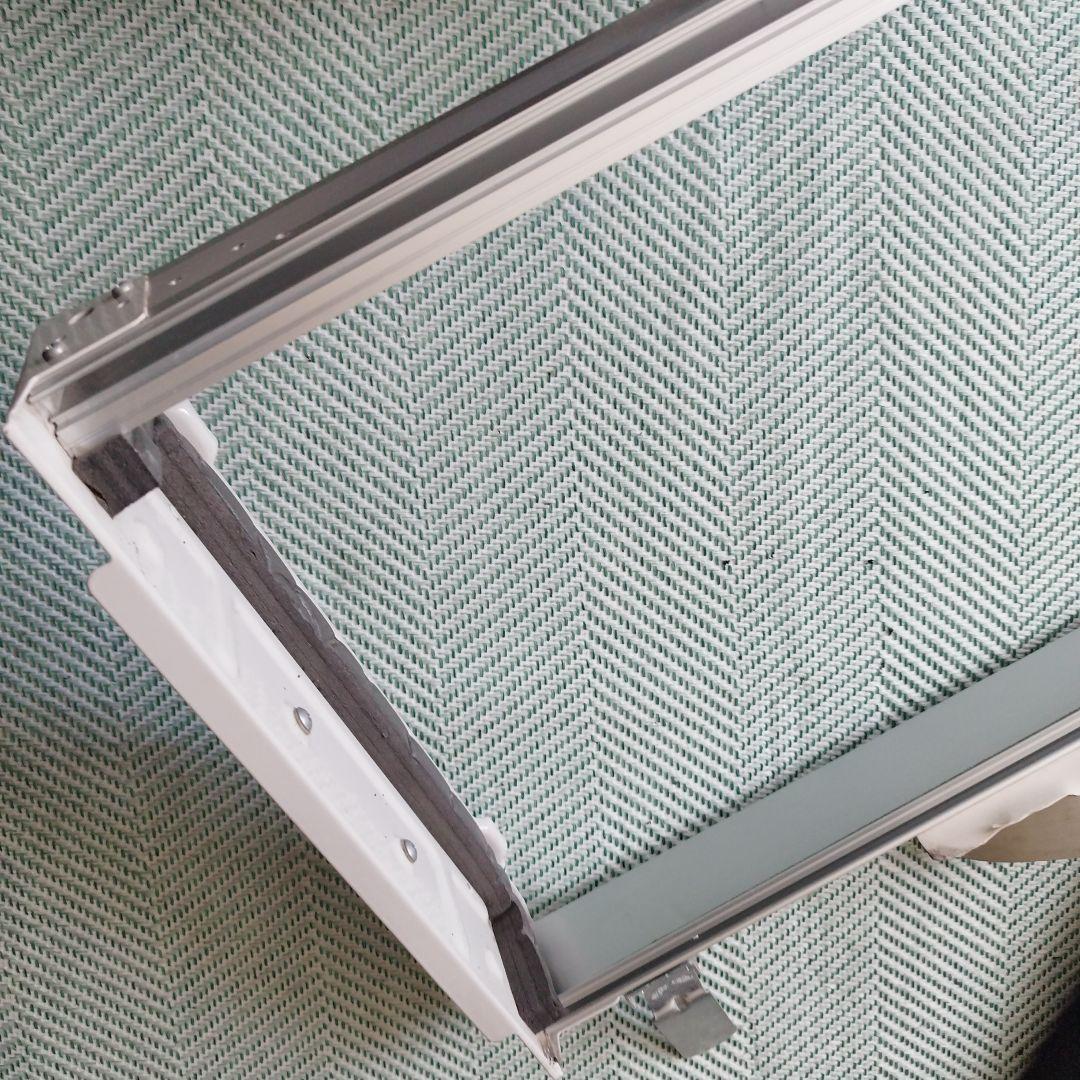 corona窓用エアコン　CW-1812-w