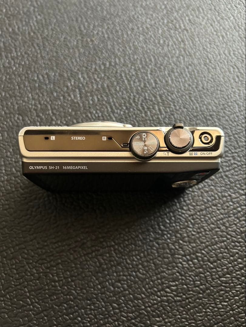 動作美品！付属品あり　オリンパス　デジタルカメラ　SH-21