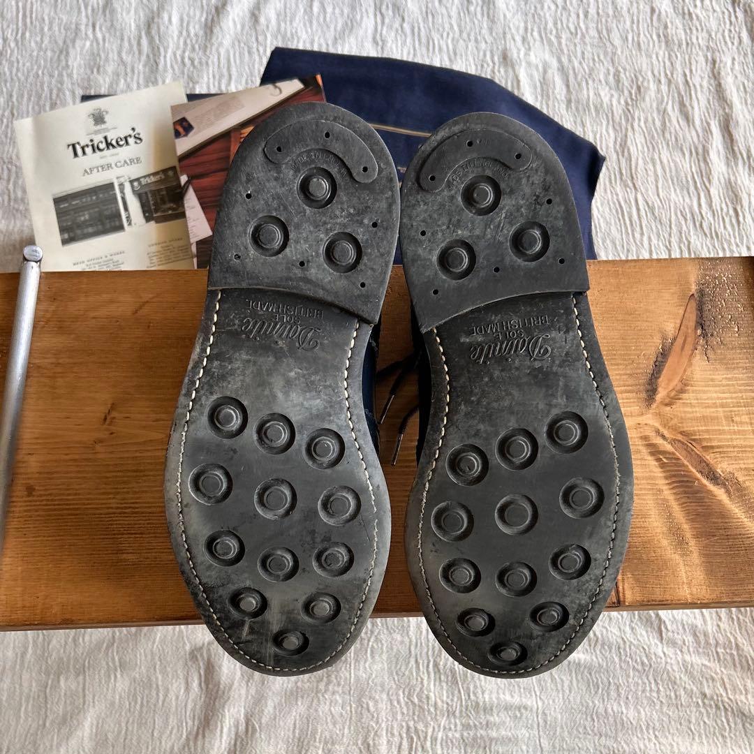 Tricker's ネイビー ブローグブーツ