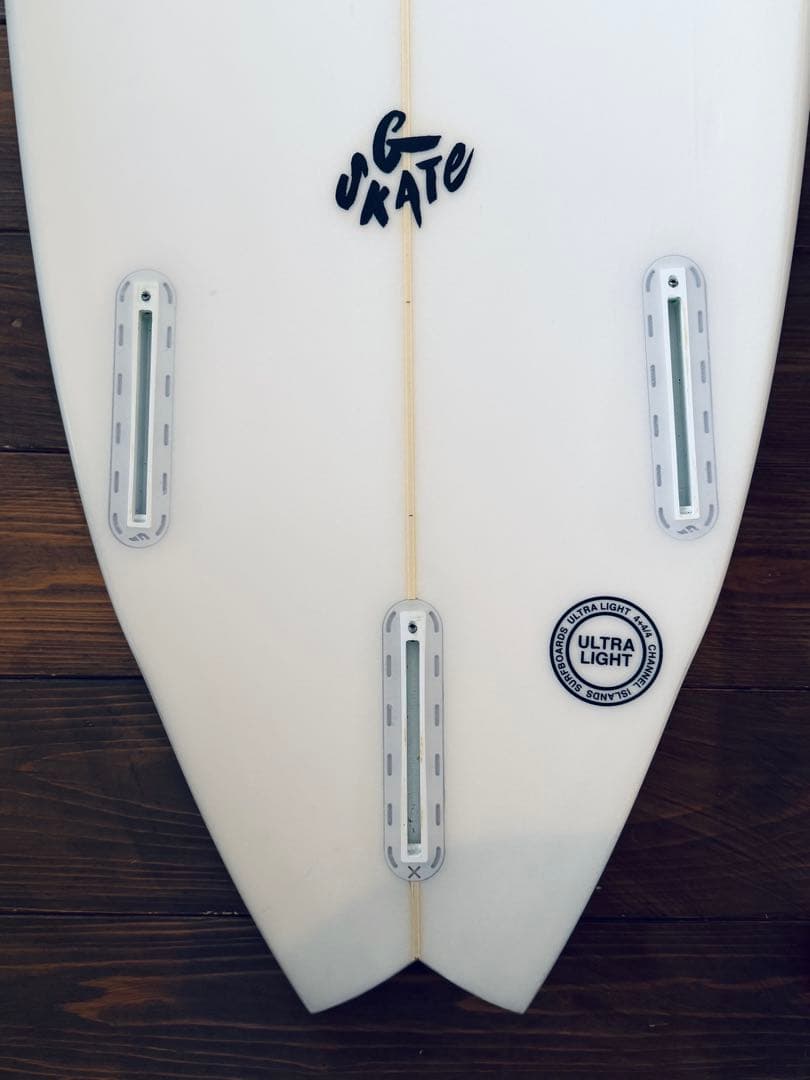 ショートボード　送料込み　アルメリックG SKATE 5.4