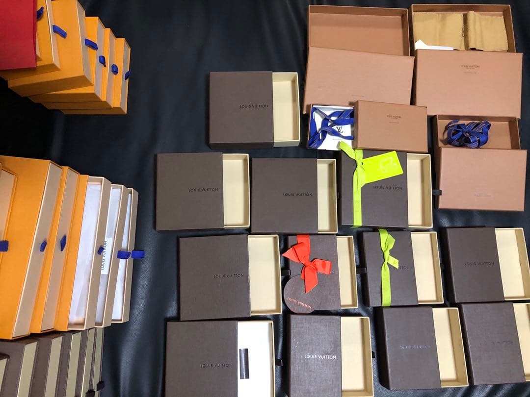 ルイヴィトン　財布箱　小物類箱　財布小物用保存袋　リボン等まとめ売り　限定箱有