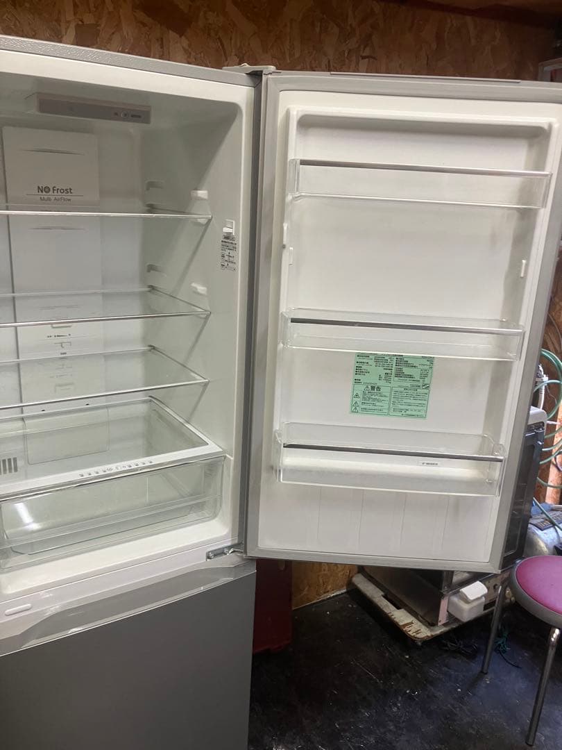 引取限定　アイリスオーヤマ 冷蔵庫 IRSN-23A-S 231L