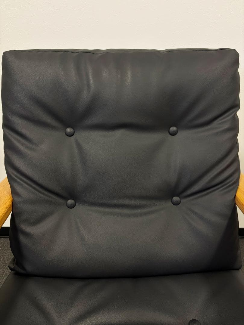 マルニ60　フレームチェア ハイバック1シーター（2つ目）