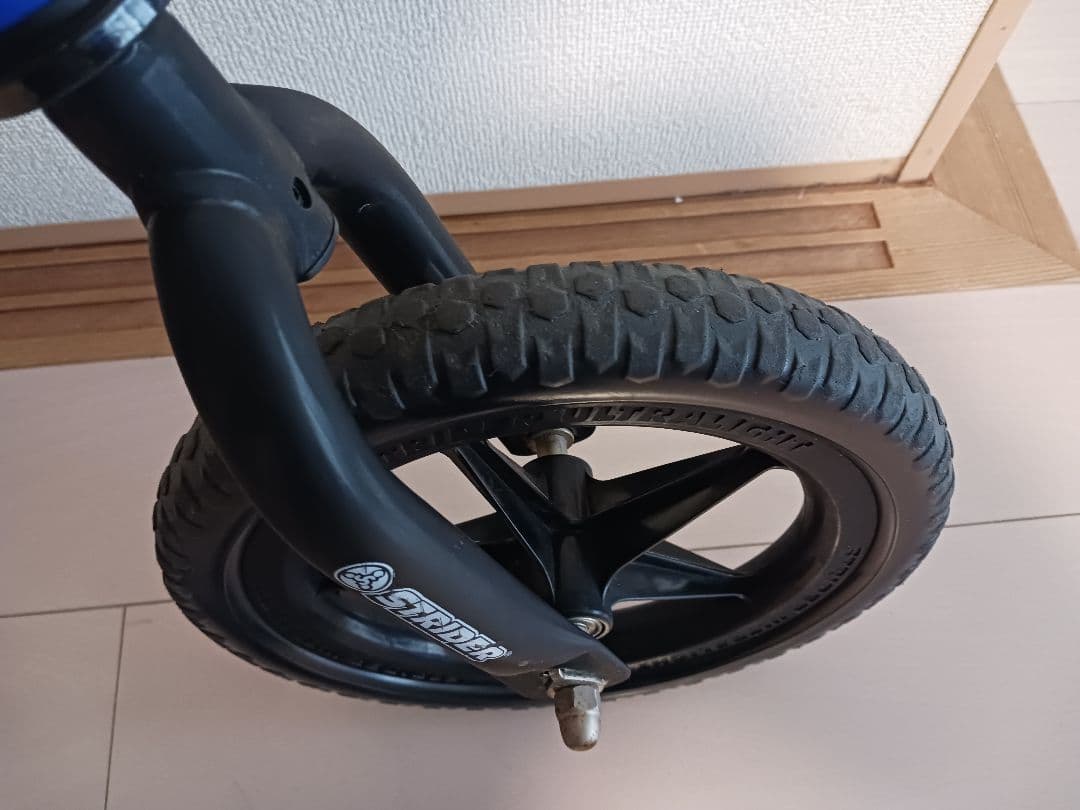 STRIDER 12 バランスバイク　青色　(日本正規品)　値下げ