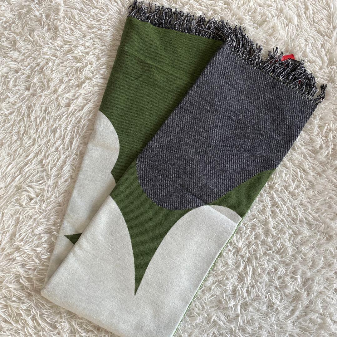 スマイリー新品タグ付　マリメッコ　ブランケット　ソファカバー　ウニッコ