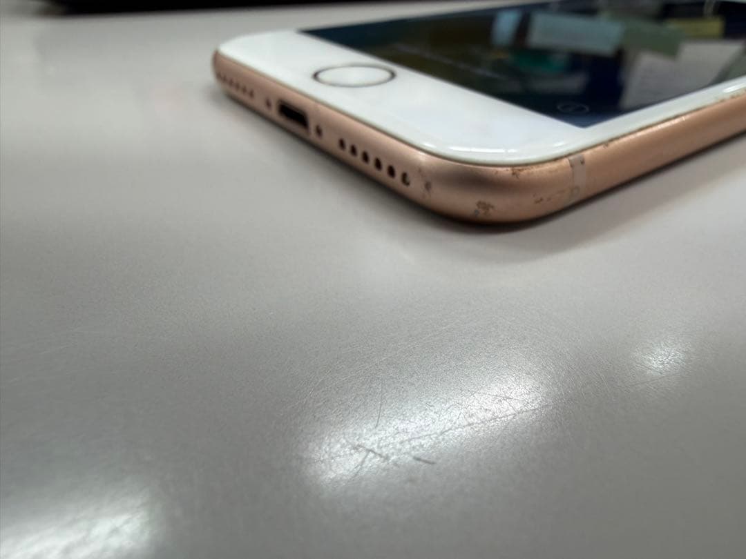 Apple iPhone 8 ゴールド 64GB simフリーアップル