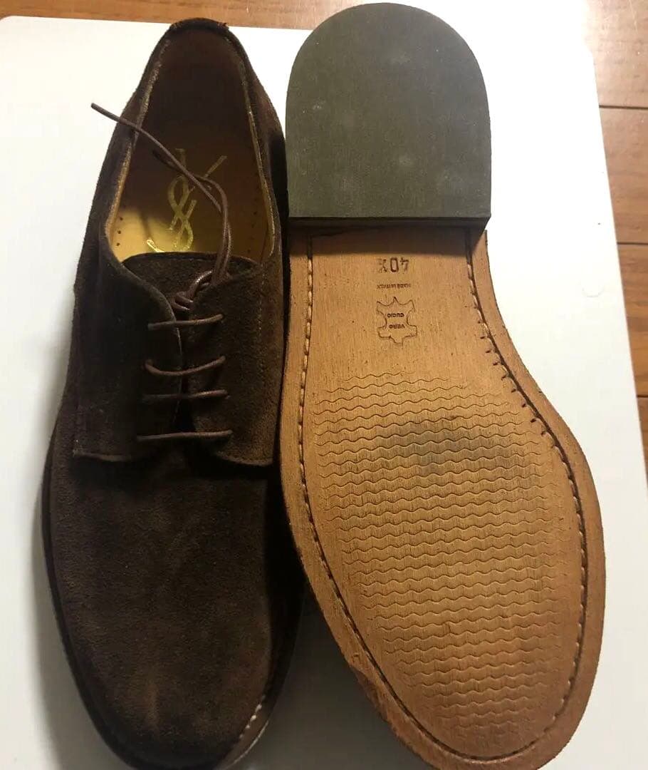 イヴ・サンローラン　スウェードメンズシューズ