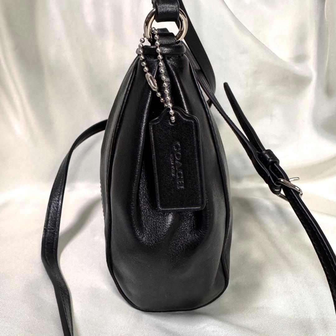 COACH コーチ　コレットレザースウィングパック　クロスボディ　超美品