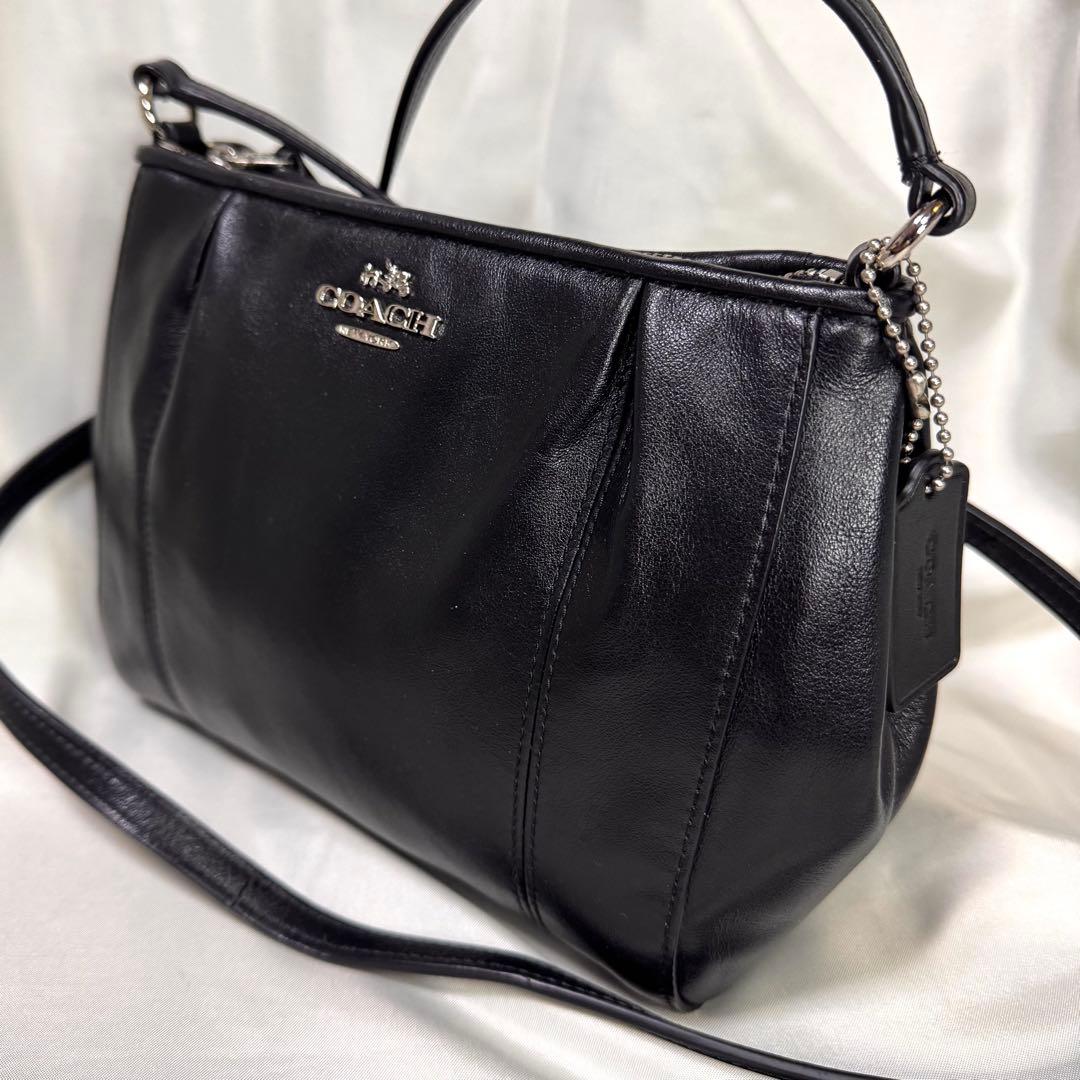 COACH コーチ　コレットレザースウィングパック　クロスボディ　超美品